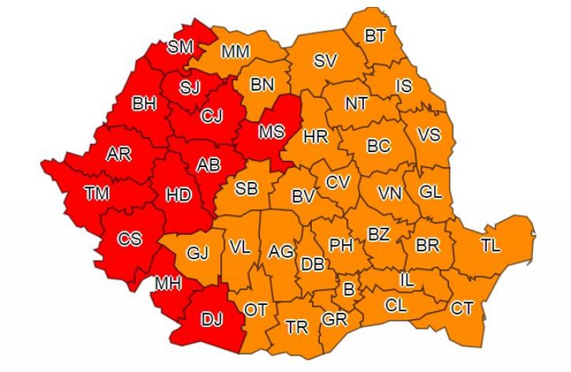 Cod rosu de canicula in 12 judete din tara