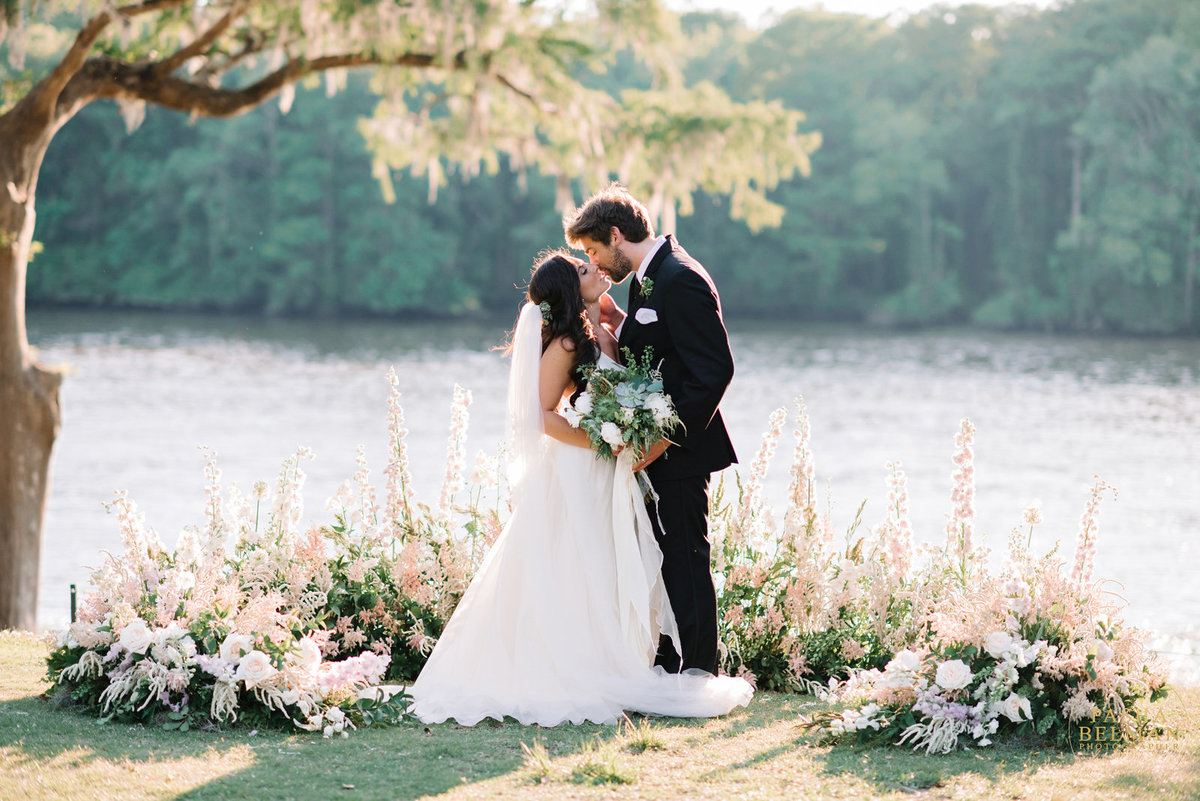 Care sunt cele mai importante calitati pe care trebuie sa le aiba un fotograf de nunti