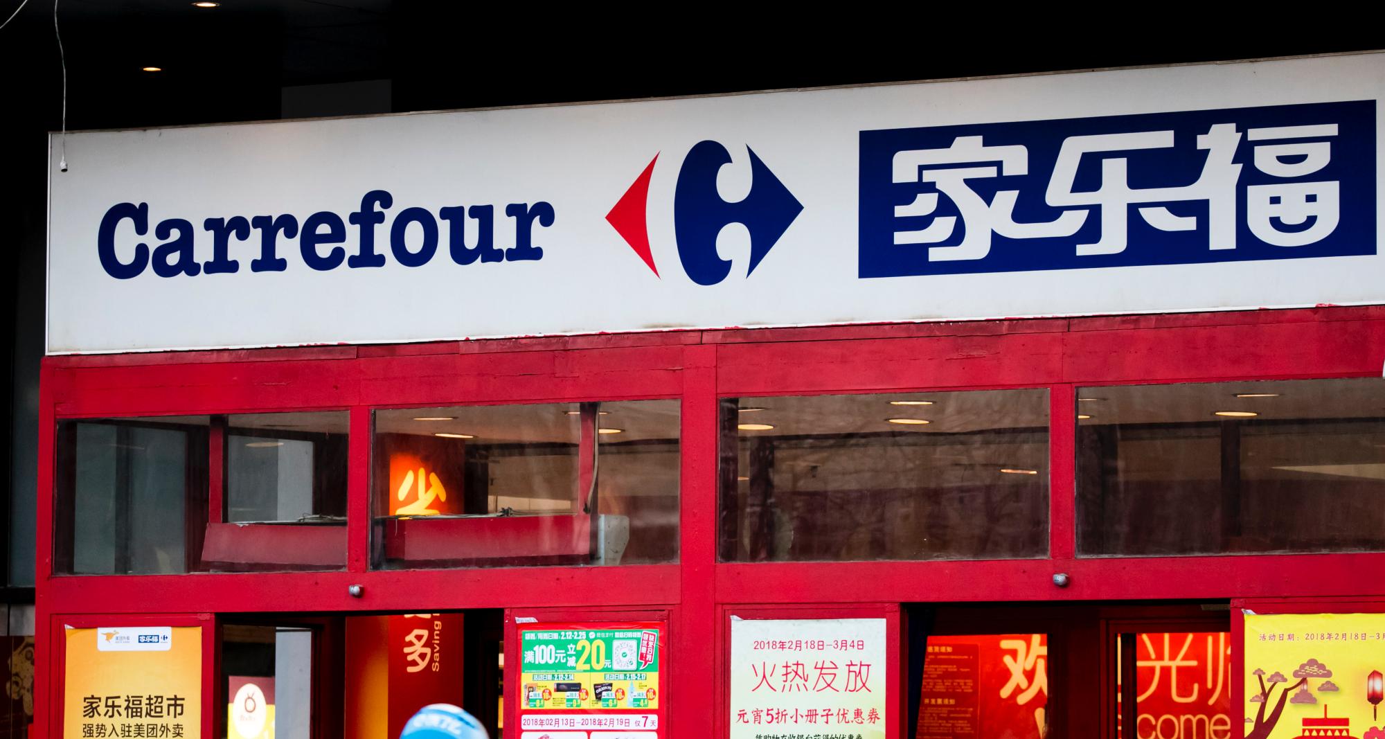 Carrefour cedeaza actiunile sale in China pentru suma de 620 de milioane de euro