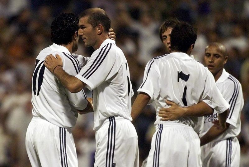 Zidane a vrut sa renunte la fotbal in 2001